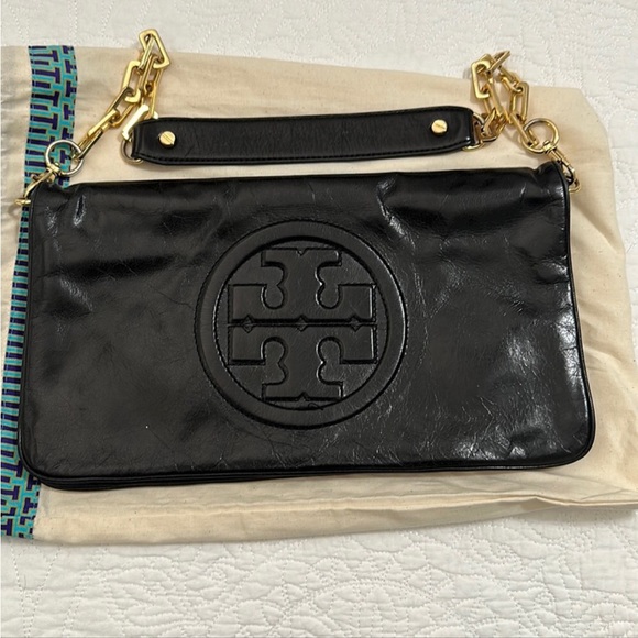 Tory Burch Handbags - Tory Burch leather crossbody